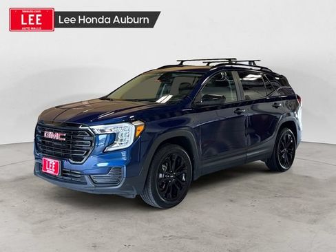 Used 2022 GMC Terrain SLE w/ Driver Convenience Package AWD/4WD image 1