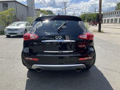 Used 2017 INFINITI QX50 2WD w/ Deluxe Touring Package image 6