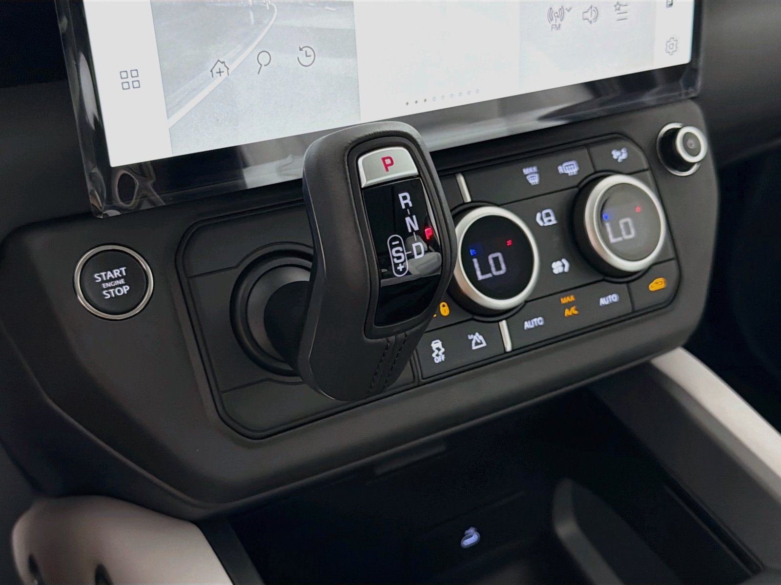 New 2026 Land Rover Defender 110 S AWD/4WD image 16