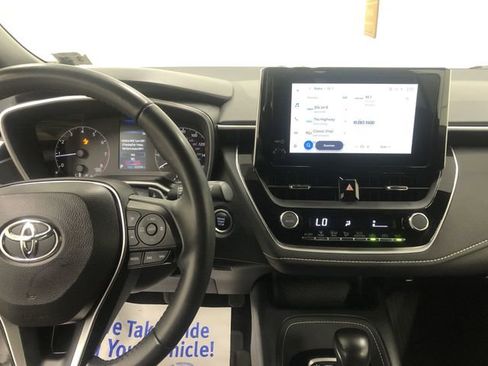 Used 2023 Toyota Corolla SE FWD image 19