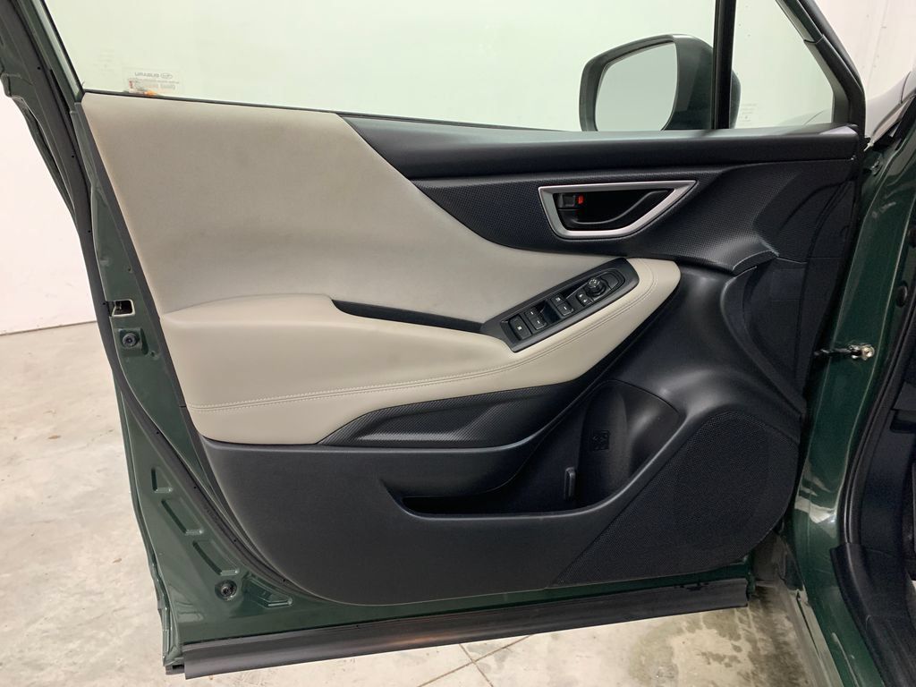 Used 2022 Subaru Forester AWD/4WD image 18