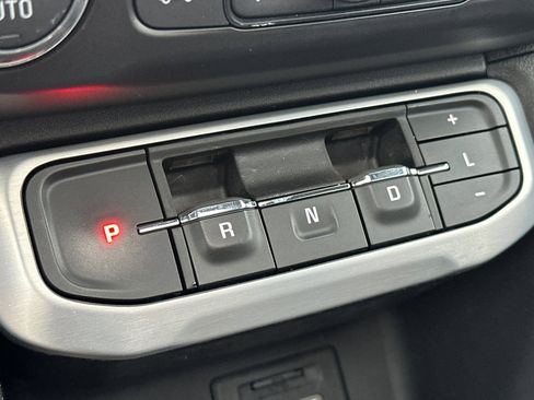 Used 2021 GMC Acadia SLT w/ Elevation Edition image 34