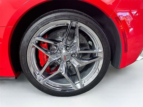 Used 2019 Chevrolet Corvette ZR1 RWD image 28