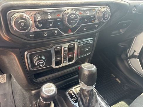 Used 2022 Jeep Gladiator Sport AWD/4WD image 23