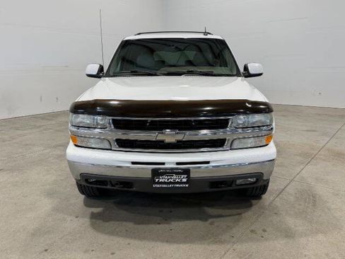 Used 2002 Chevrolet Suburban 2500 LT AWD/4WD image 3