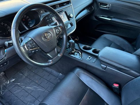 Used 2017 Toyota Avalon Limited image 11