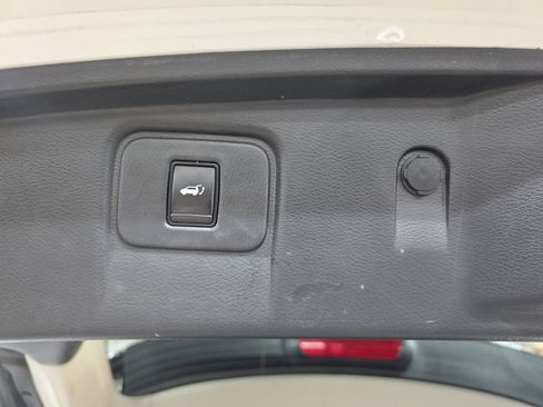 Used 2022 Nissan Murano SL AWD/4WD image 13