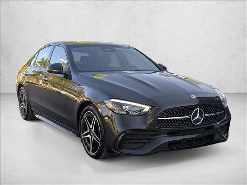 Used 2025 Mercedes-Benz C 300 Sedan image 3