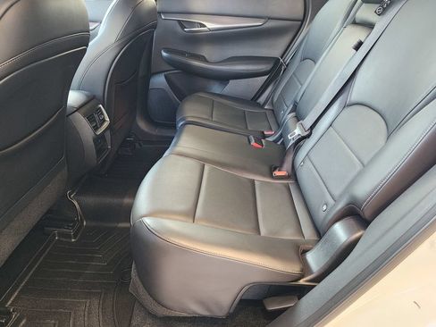 Used 2022 INFINITI QX50 Luxe w/ Appearance Package FWD image 14