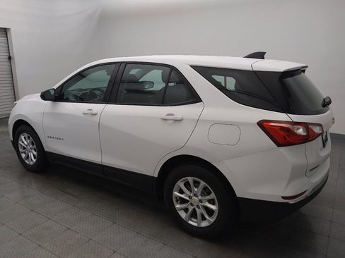 Used 2018 Chevrolet Equinox LS FWD image 3