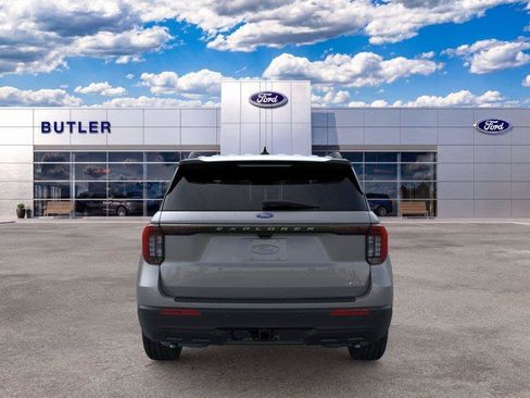 New 2026 Ford Explorer Active AWD/4WD image 6