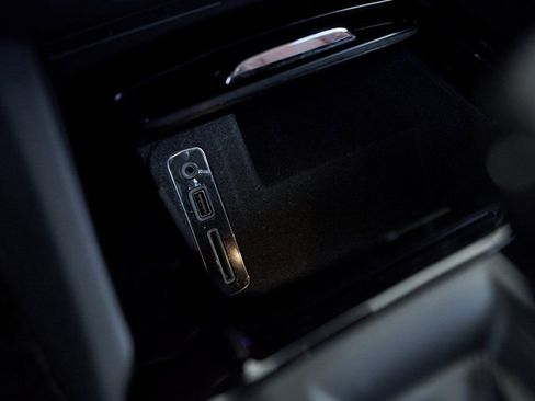 Used 2022 Maserati Levante GT image 46