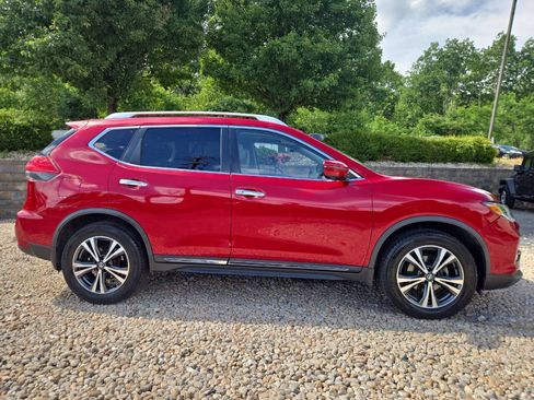 Used 2017 Nissan Rogue SL w/ SL Premium Package AWD/4WD image 9
