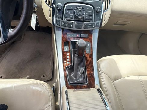 Used 2013 Buick LaCrosse Leather w/ Entertainment Package FWD image 16