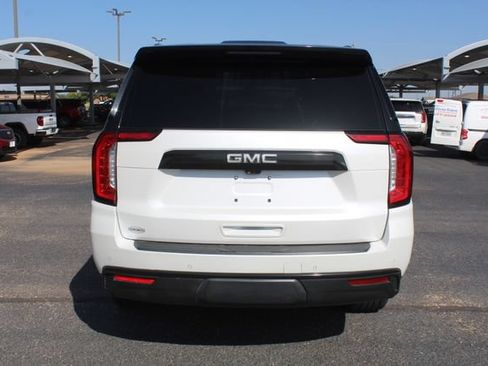 Used 2021 GMC Yukon Denali w/ Denali Premium Package AWD/4WD image 4