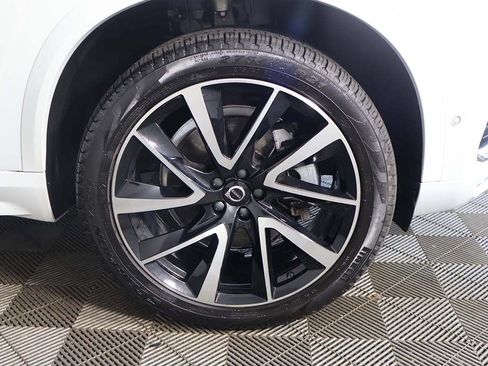 Used 2025 Volvo XC90 B5 Plus AWD/4WD image 27