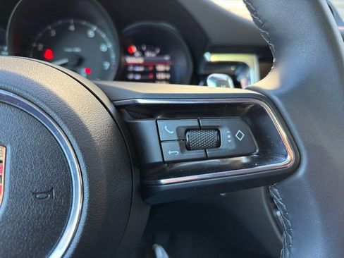 Certified 2025 Porsche Macan image 16
