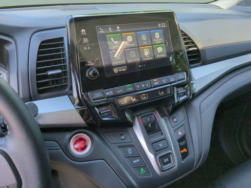 Certified 2024 Honda Odyssey EX-L image 13