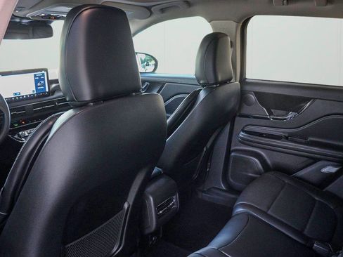 New 2024 Lincoln Corsair Grand Touring image 21