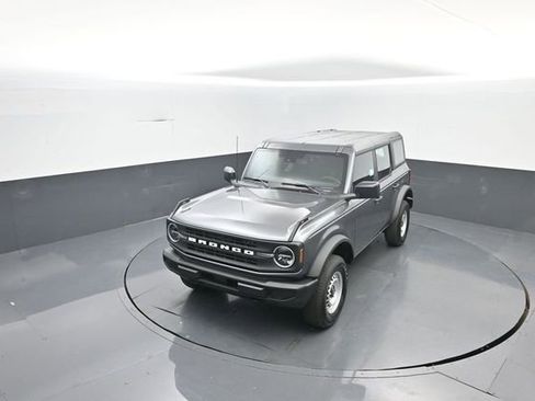 New 2025 Ford Bronco 4-Door image 20