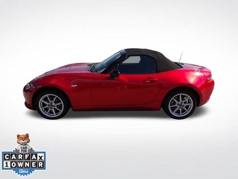 Used 2016 MAZDA MX-5 Miata Sport RWD image 9
