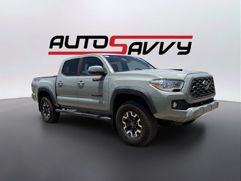 Used 2022 Toyota Tacoma TRD Off-Road AWD/4WD image 3