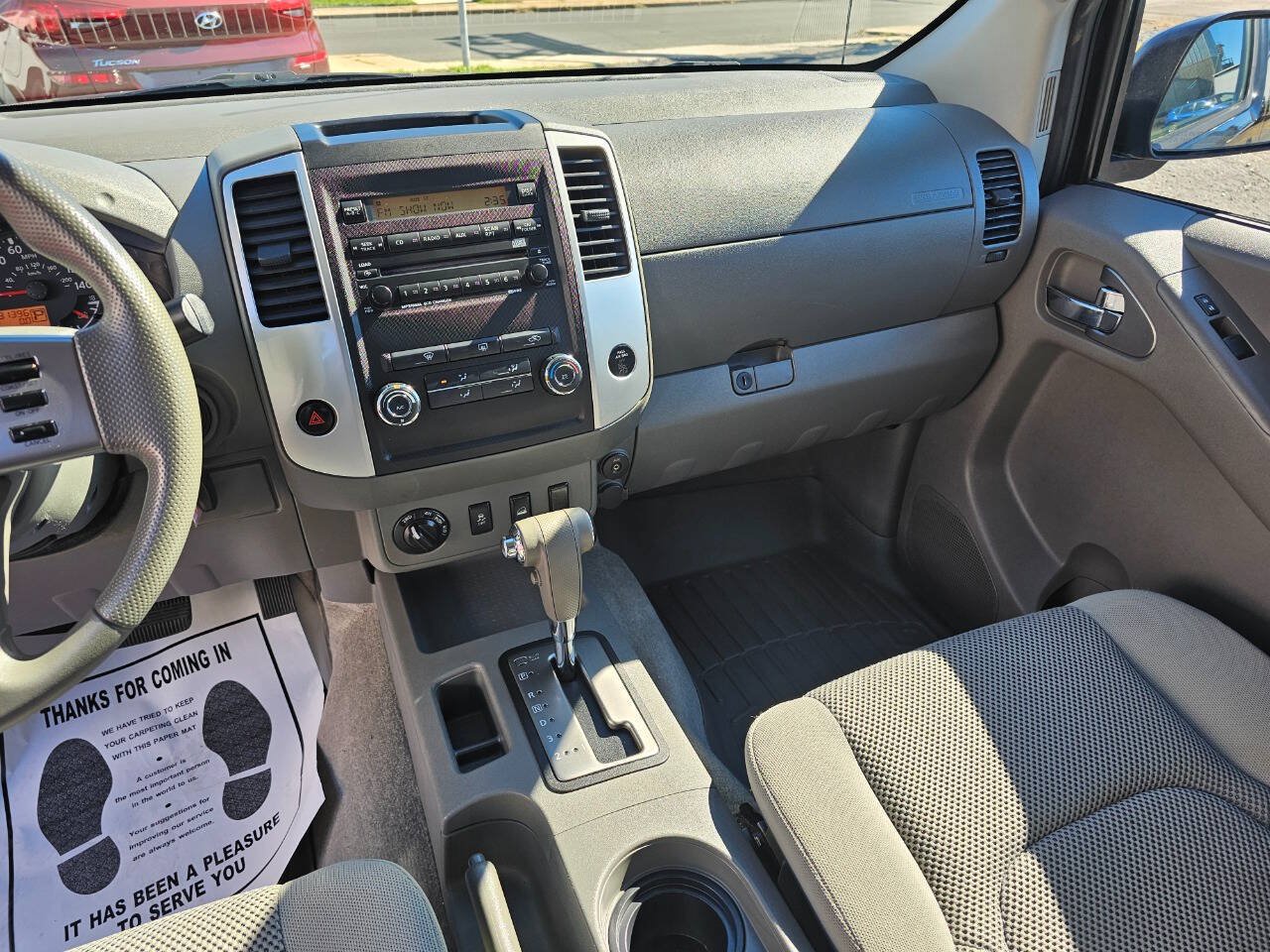 Used 2012 Nissan Frontier SV w/ SV Premium Utility Pkg AWD/4WD image 13