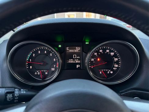 Used 2013 Jeep Grand Cherokee Laredo w/ Laredo E Group image 20