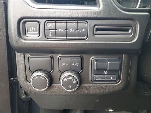 Certified 2021 Chevrolet Tahoe LT w/ LT Signature Package image 26