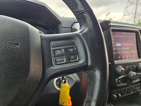 Used 2018 RAM 2500 Big Horn w/ Sport Appearance Group AWD/4WD image 13