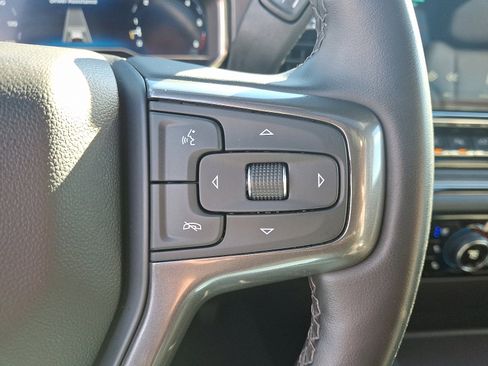 Used 2025 Chevrolet Silverado 2500 ZR2 w/ Technology Package image 23