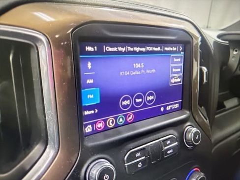 Used 2019 Chevrolet Silverado 1500 High Country w/ Technology Package image 7