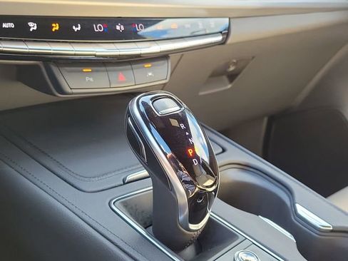 Used 2024 Cadillac XT4 Luxury image 27