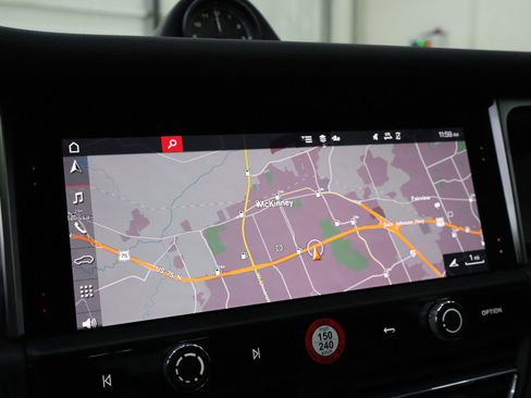 Used 2024 Porsche Macan image 23