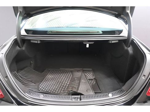 Used 2020 Mercedes-Benz E 350 4MATIC Sedan w/ Premium Package image 15