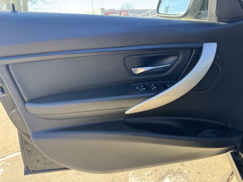 Used 2016 BMW 320i Sedan image 13