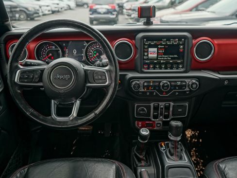 Used 2018 Jeep Wrangler Unlimited Rubicon image 12