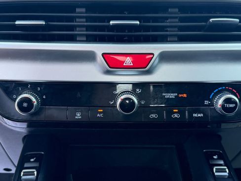 Used 2020 Kia Telluride S AWD/4WD image 23