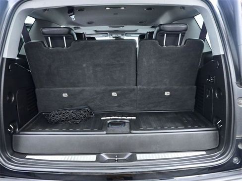 Used 2016 Cadillac Escalade Luxury image 15