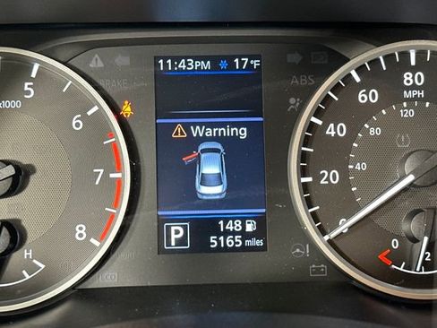 Used 2025 Nissan Sentra S image 18