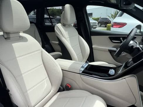 New 2026 Mercedes-Benz GLC 300 image 17