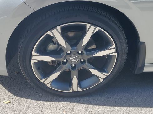 Used 2025 Honda Civic Sport image 4