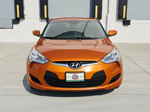 Used 2012 Hyundai Veloster FWD image 8