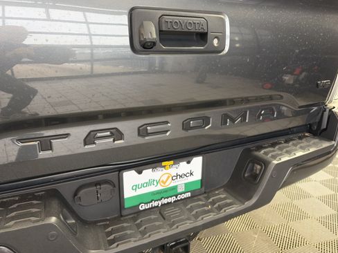 Used 2023 Toyota Tacoma TRD Sport w/ Technology Package image 15