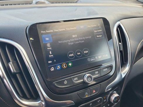 Used 2024 Chevrolet Equinox Premier AWD/4WD image 22