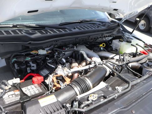 Used 2024 Ford F550 2WD Regular Cab Super Duty image 17