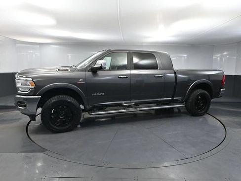 Used 2022 RAM 3500 Laramie AWD/4WD image 8