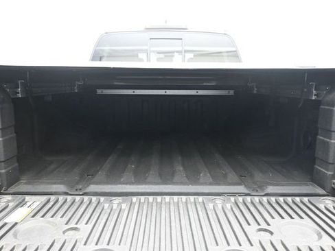 Used 2022 Nissan Frontier PRO-4X w/ Pro-4X Premium Package AWD/4WD image 18