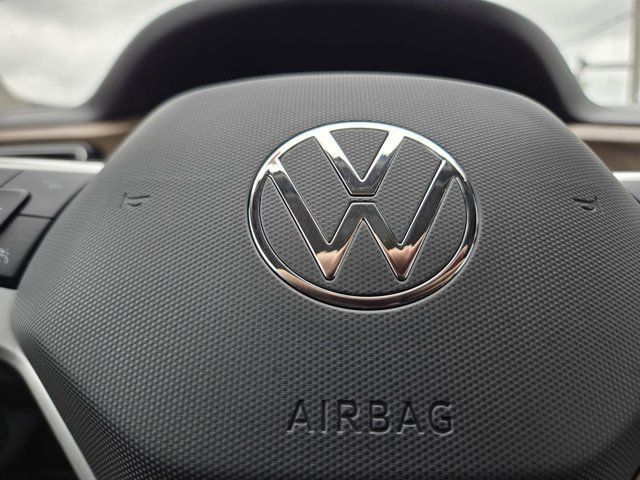 Used 2024 Volkswagen Atlas SE AWD/4WD image 24