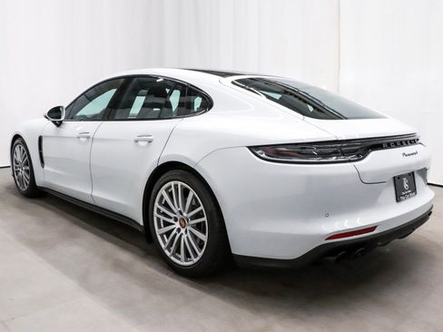 Used 2023 Porsche Panamera 4 Platinum Edition AWD/4WD image 4